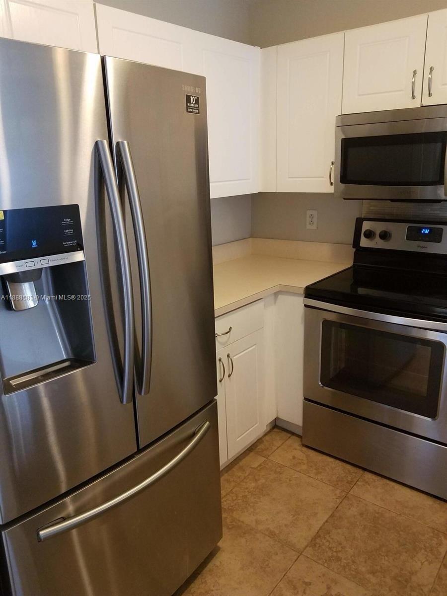 PALM LAKE CONDO - Residential