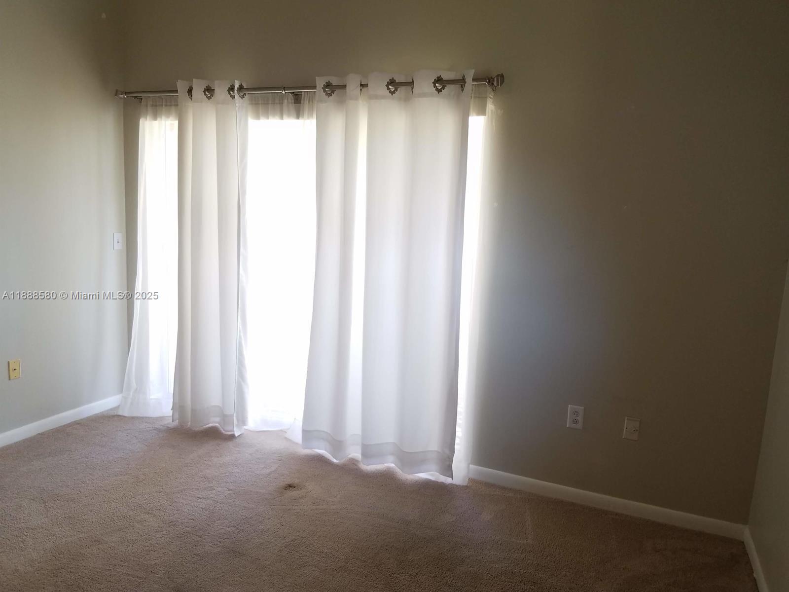 PALM LAKE CONDO - Residential