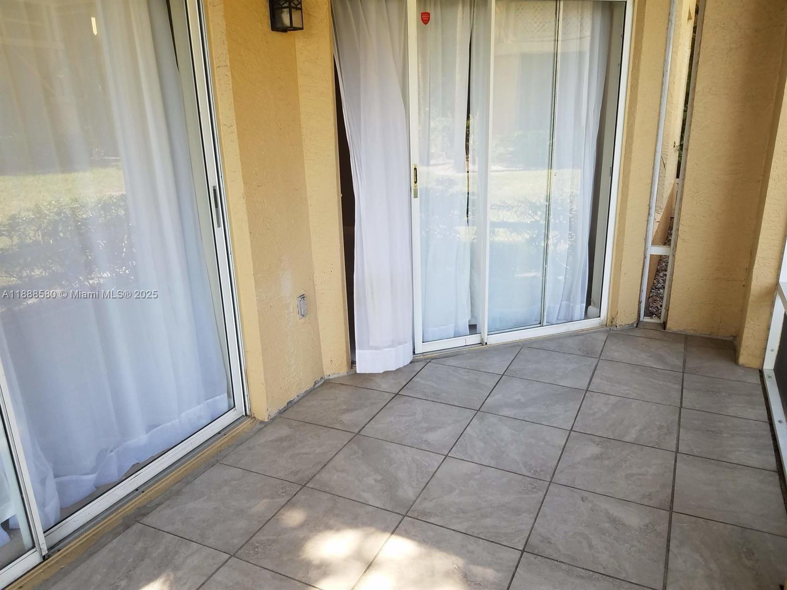 PALM LAKE CONDO - Residential