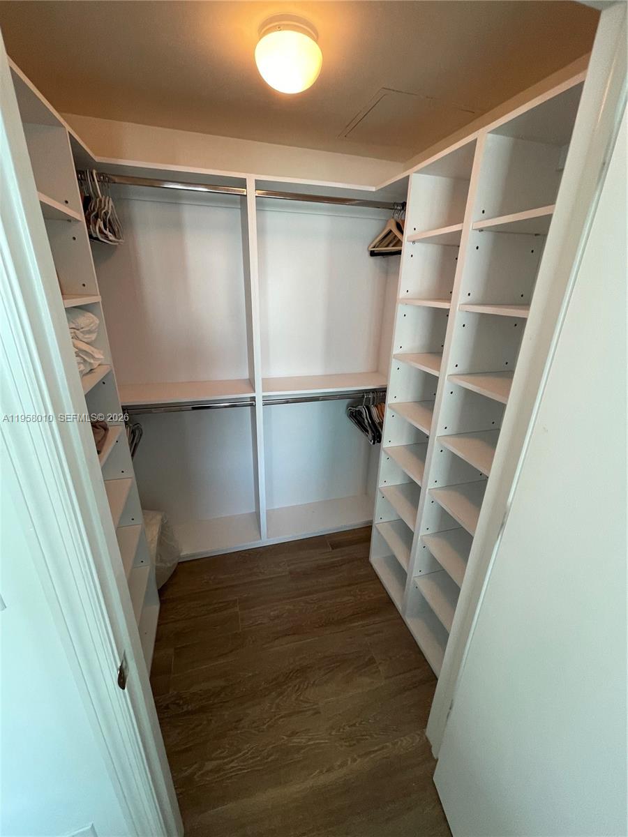 500 BRICKELL WEST CONDO - Residential