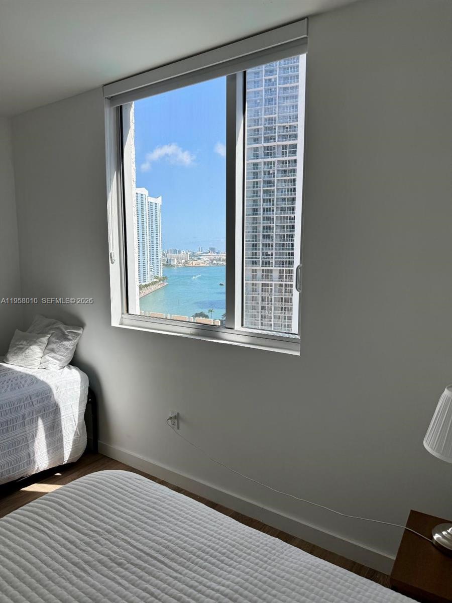 500 BRICKELL WEST CONDO - Residential