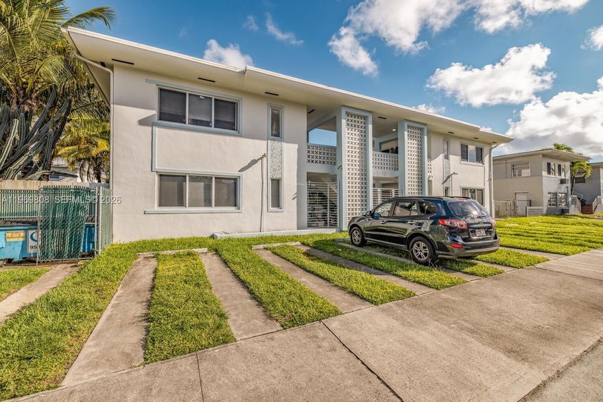 Spacious and renovated unit in the heart of MiMo District 1 Bedroom 1 Bath with assigned parking and huge
balcony. Gated community. Brand new Mini-split AC units in each room. High impact windows and doors. 2 months to move in. Rapid approval. Laundry facility in the building