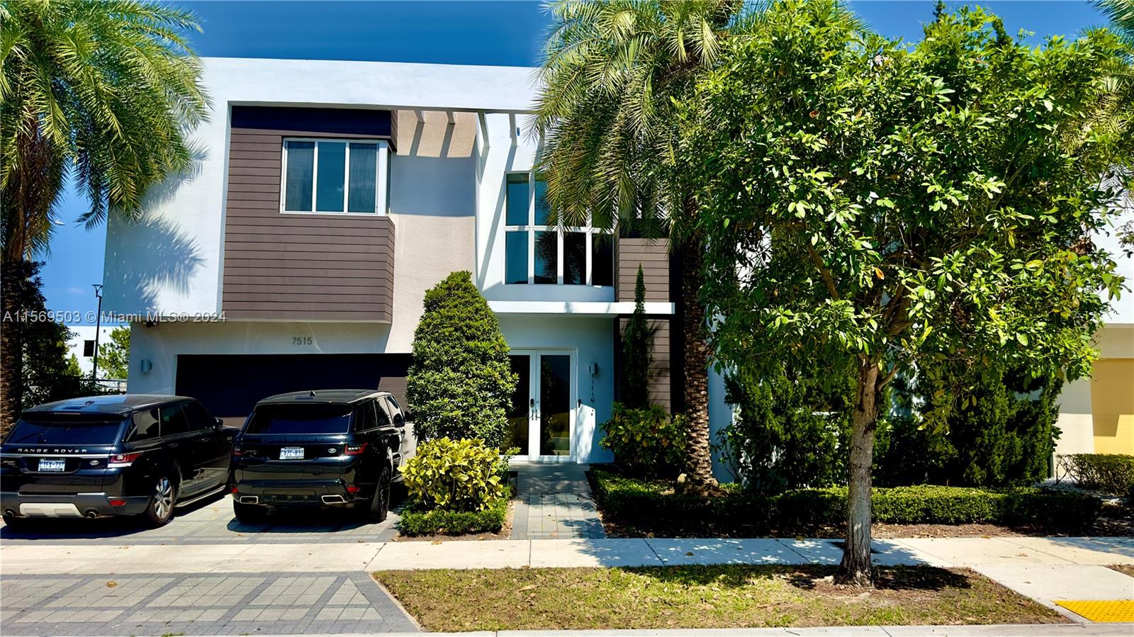 Rental Property at 7515 Nw 99th Ave, Doral, Miami-Dade County, Florida - Bedrooms: 6 
Bathrooms: 7  - $20,000 MO.