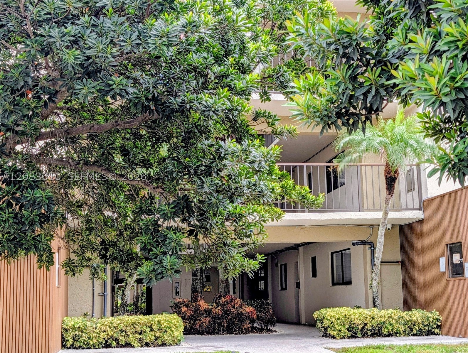 8075 SW 107th Ave 123, Miami FL 33173