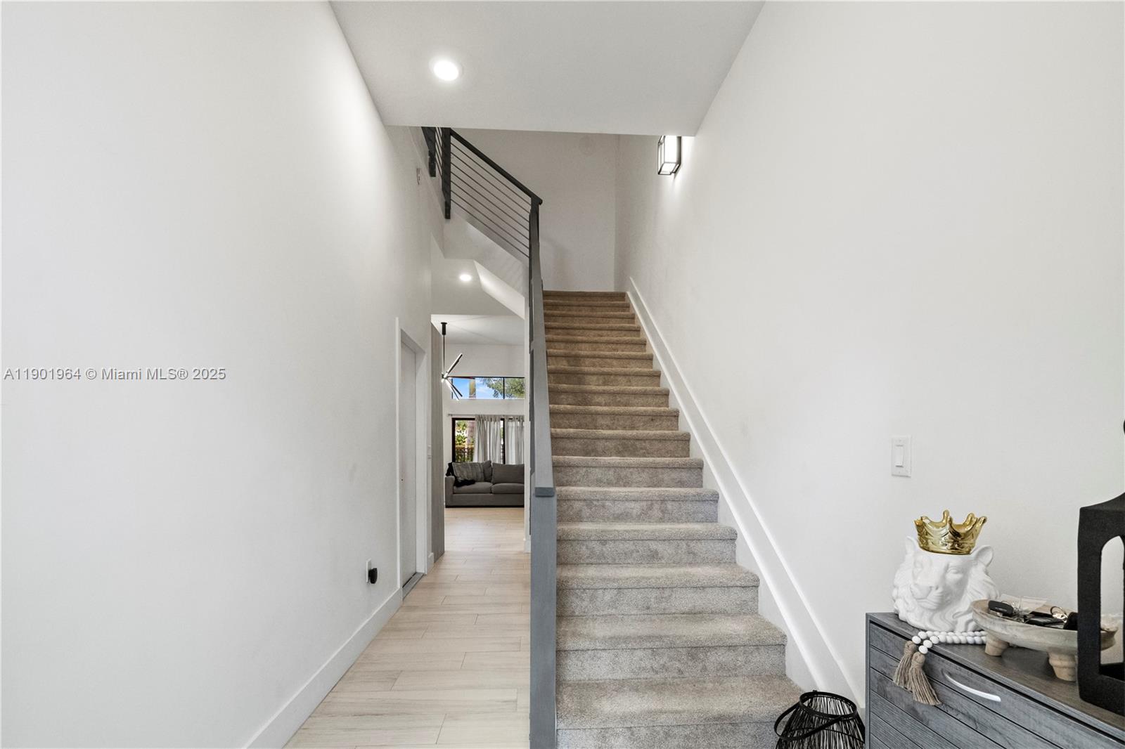 PLANTATION BUSINESS PARK - Residential Lease