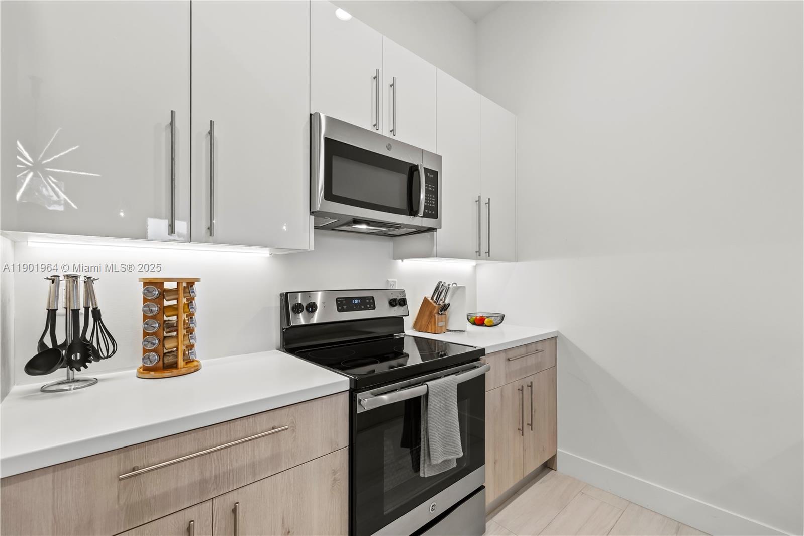 PLANTATION BUSINESS PARK - Residential Lease