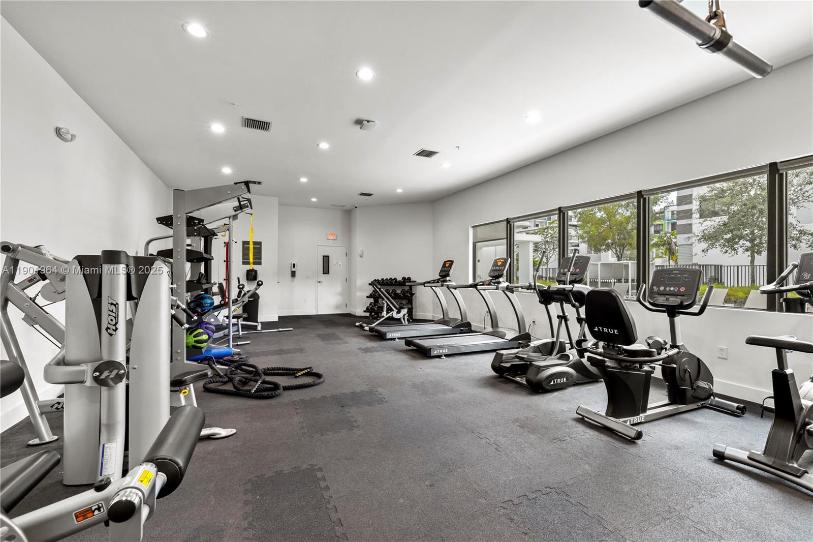 PLANTATION BUSINESS PARK - Residential Lease