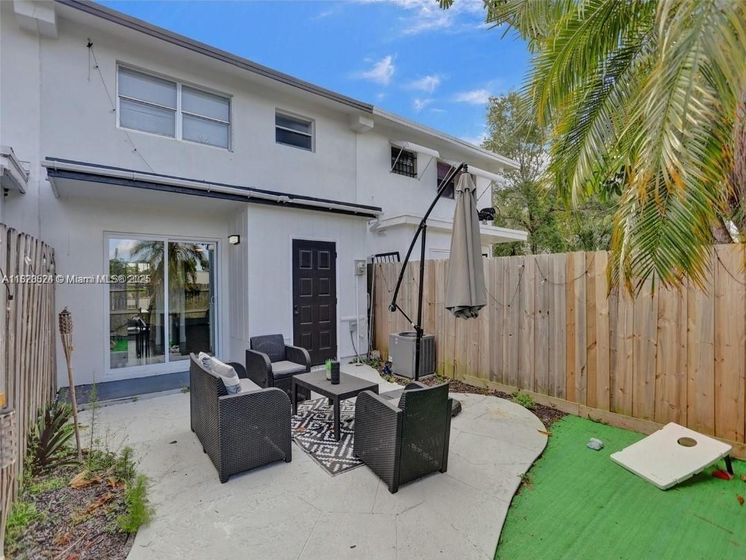 WESTFIELD AT WPB - Residential Lease