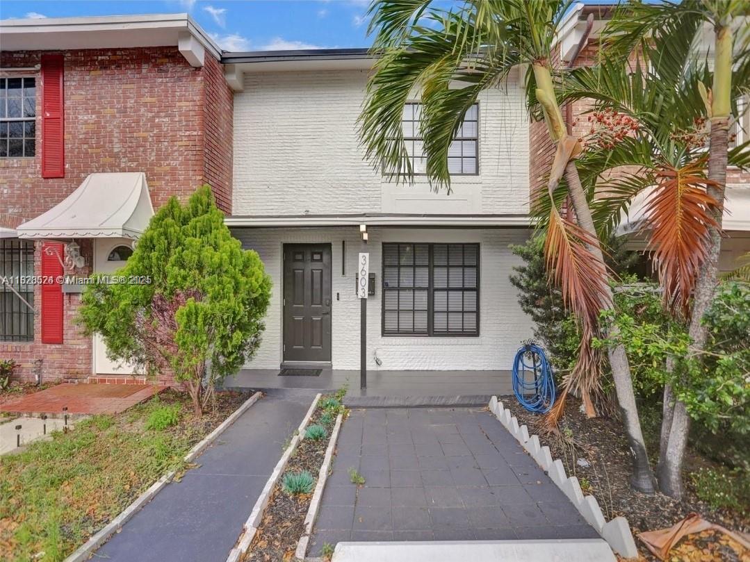 WESTFIELD AT WPB - Residential Lease