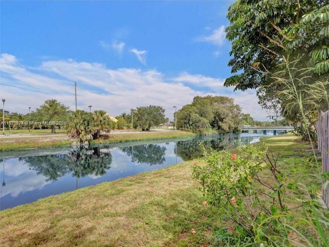 WESTFIELD AT WPB - Residential Lease