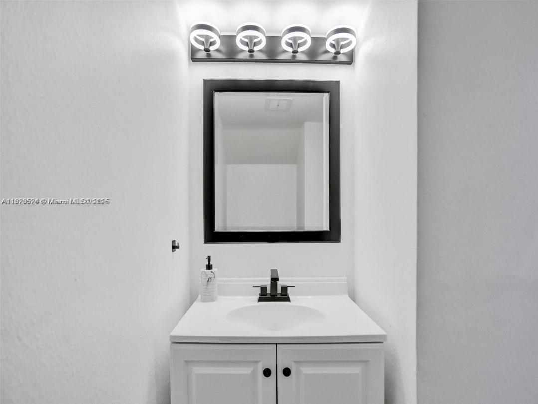 WESTFIELD AT WPB - Residential Lease