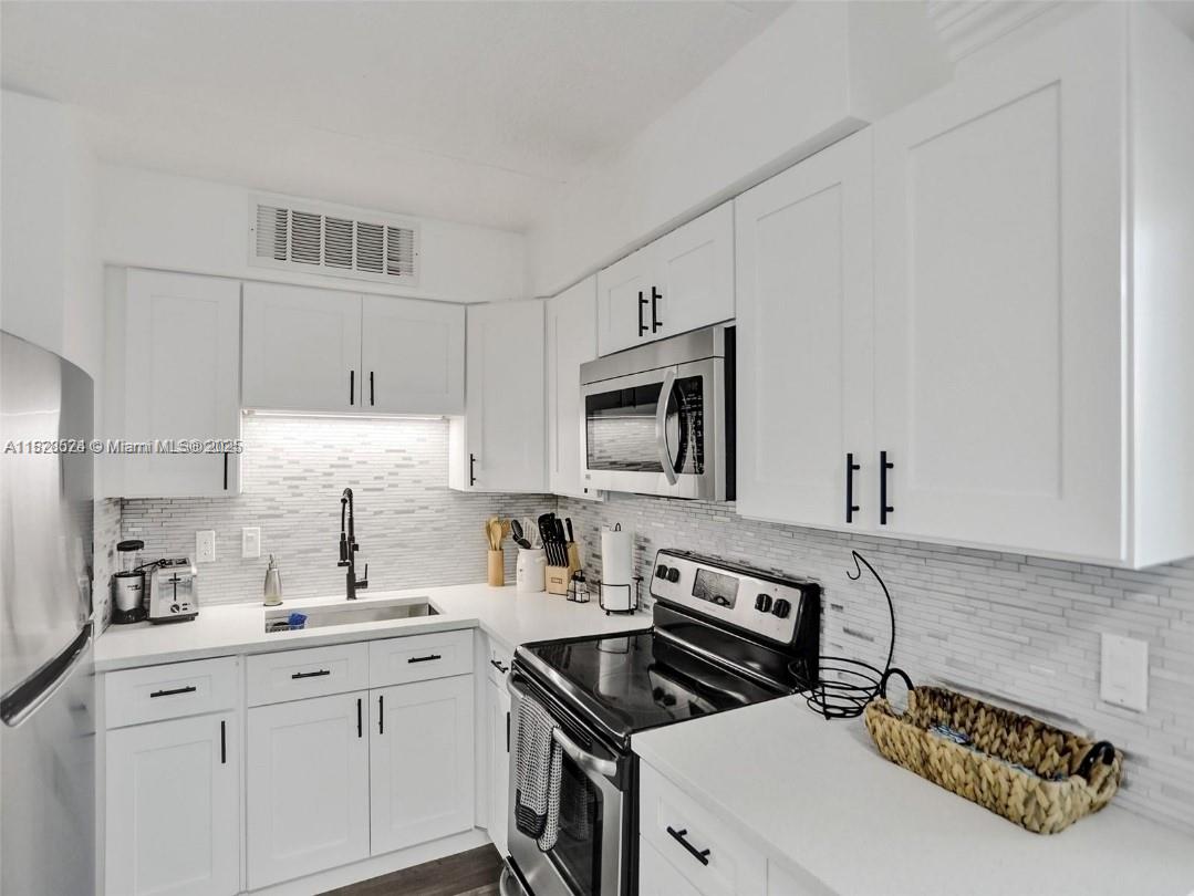 WESTFIELD AT WPB - Residential Lease