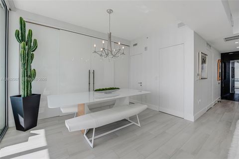 Tiny photo for 2900 NE 7th Ave #4003, Miami, FL 33137 (MLS # A12002567)