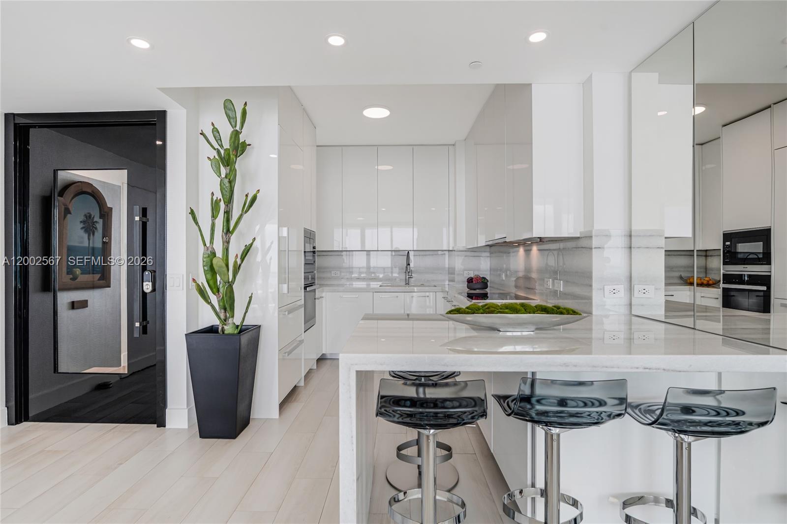 BISCAYNE BEACH CONDO - Residential