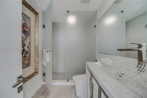 Tiny photo for 2900 NE 7th Ave #4003, Miami, FL 33137 (MLS # A12002567)