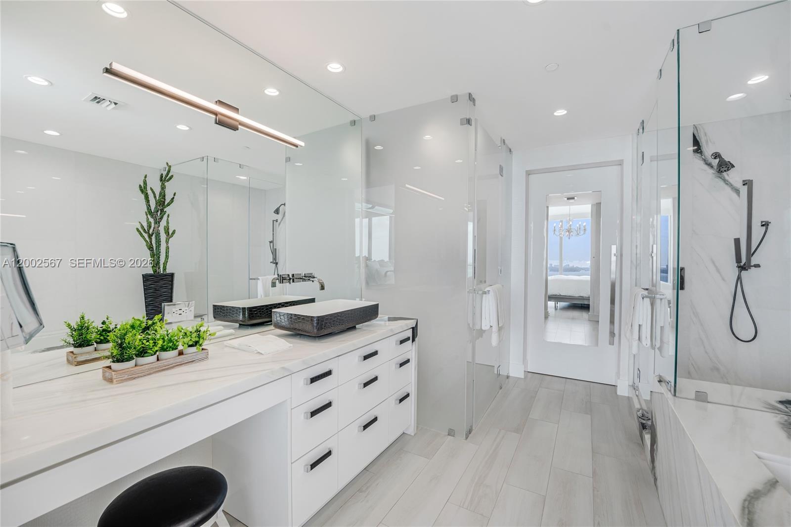 BISCAYNE BEACH CONDO - Residential