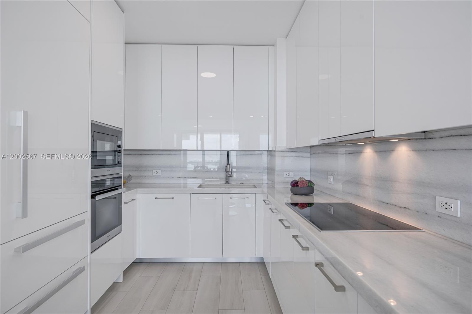 BISCAYNE BEACH CONDO - Residential