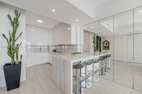 Tiny photo for 2900 NE 7th Ave #4003, Miami, FL 33137 (MLS # A12002567)