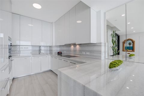 Tiny photo for 2900 NE 7th Ave #4003, Miami, FL 33137 (MLS # A12002567)