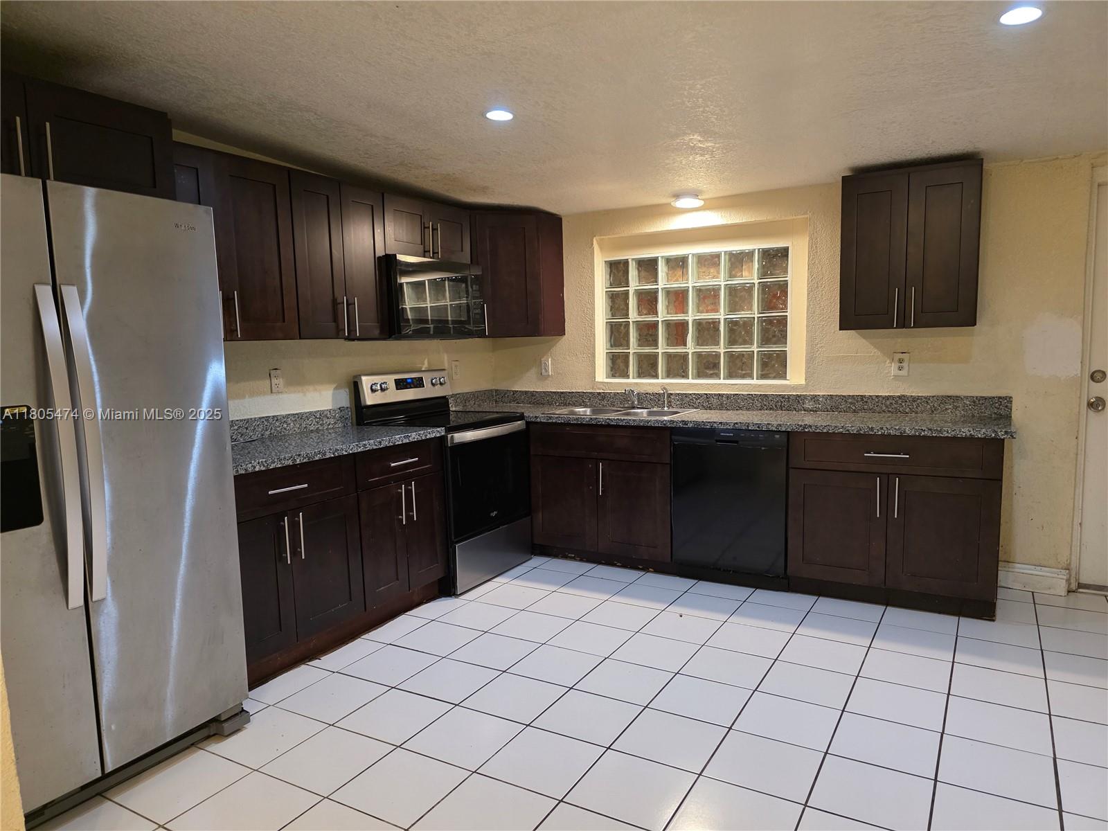 MELROSE PARK SECTION 3 - Residential Lease