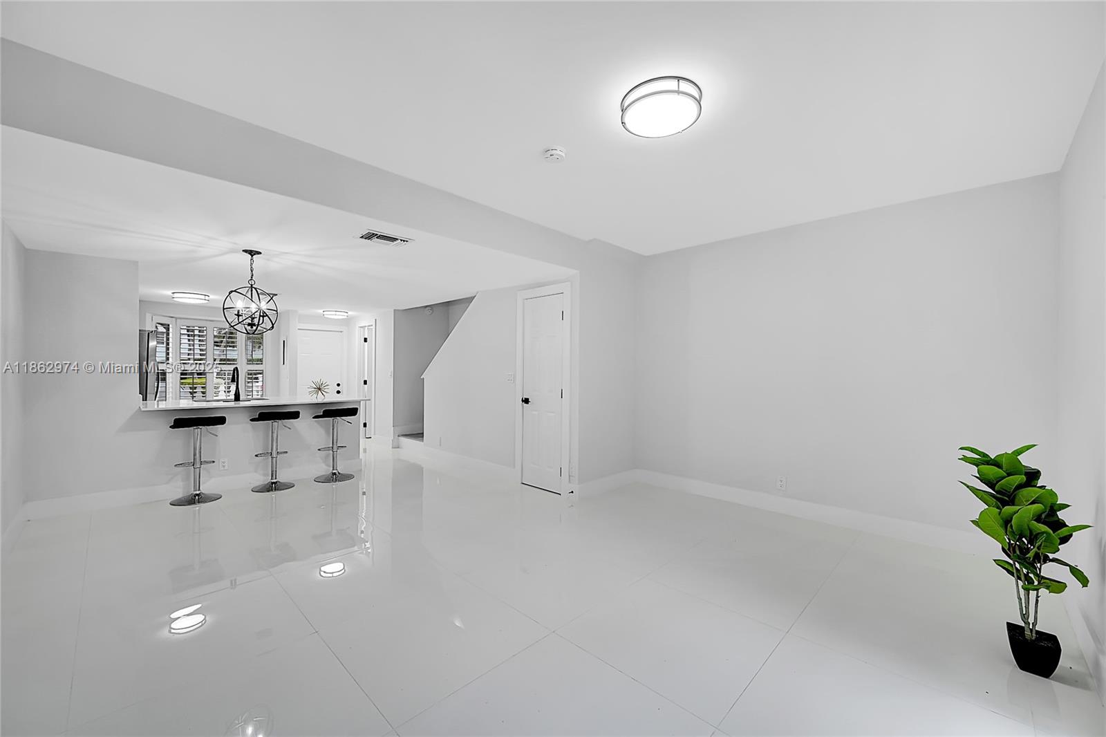 SUN HARBOUR - Residential