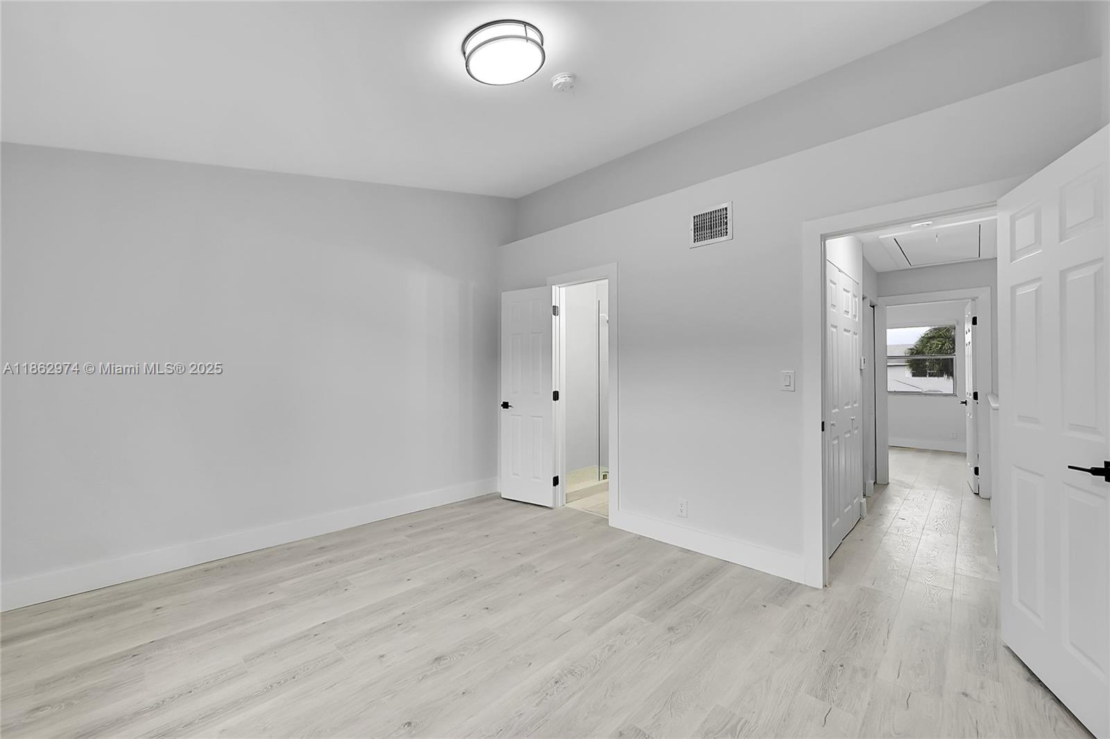 SUN HARBOUR - Residential