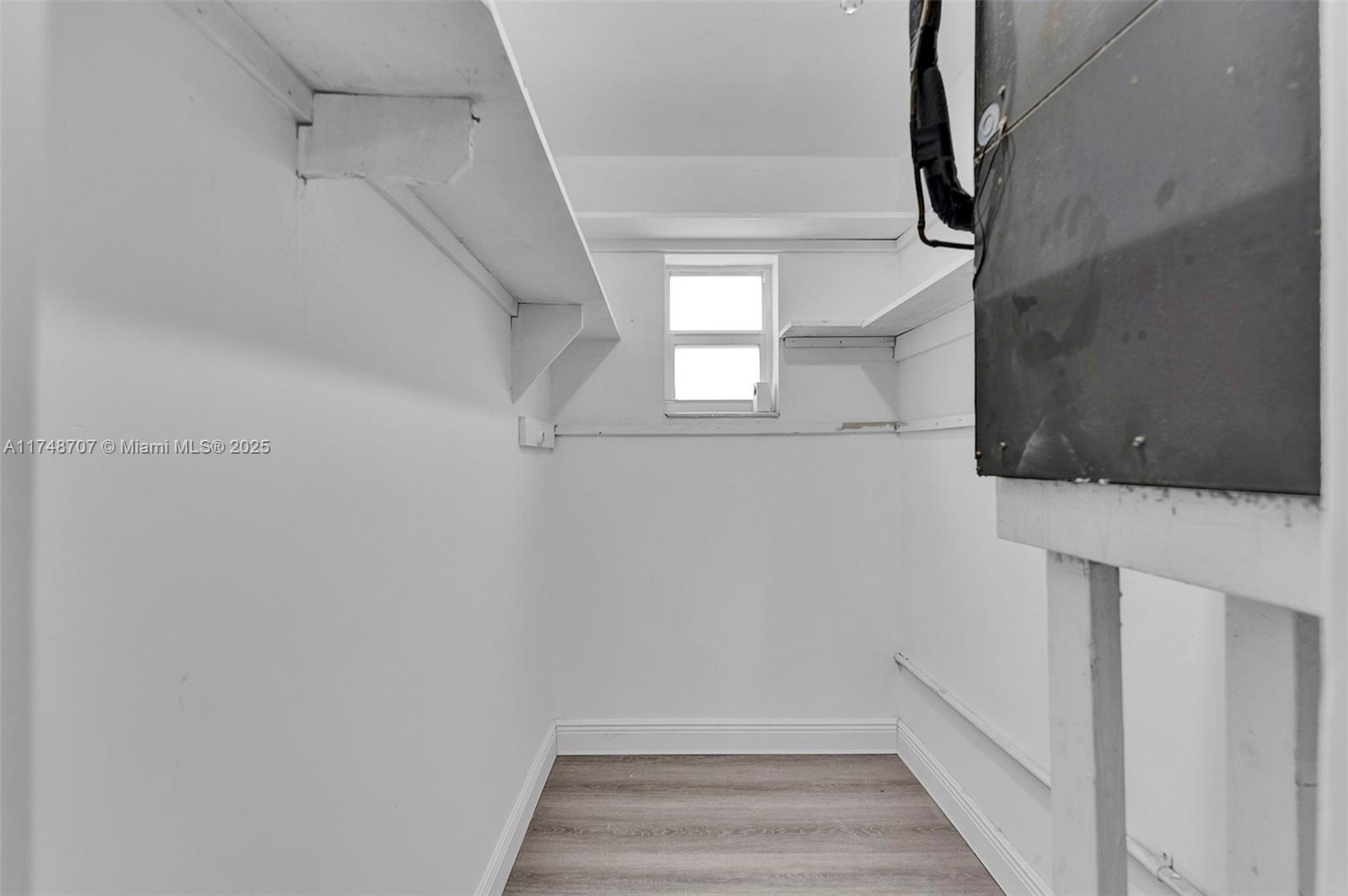 OAK GROVE - Residential Lease