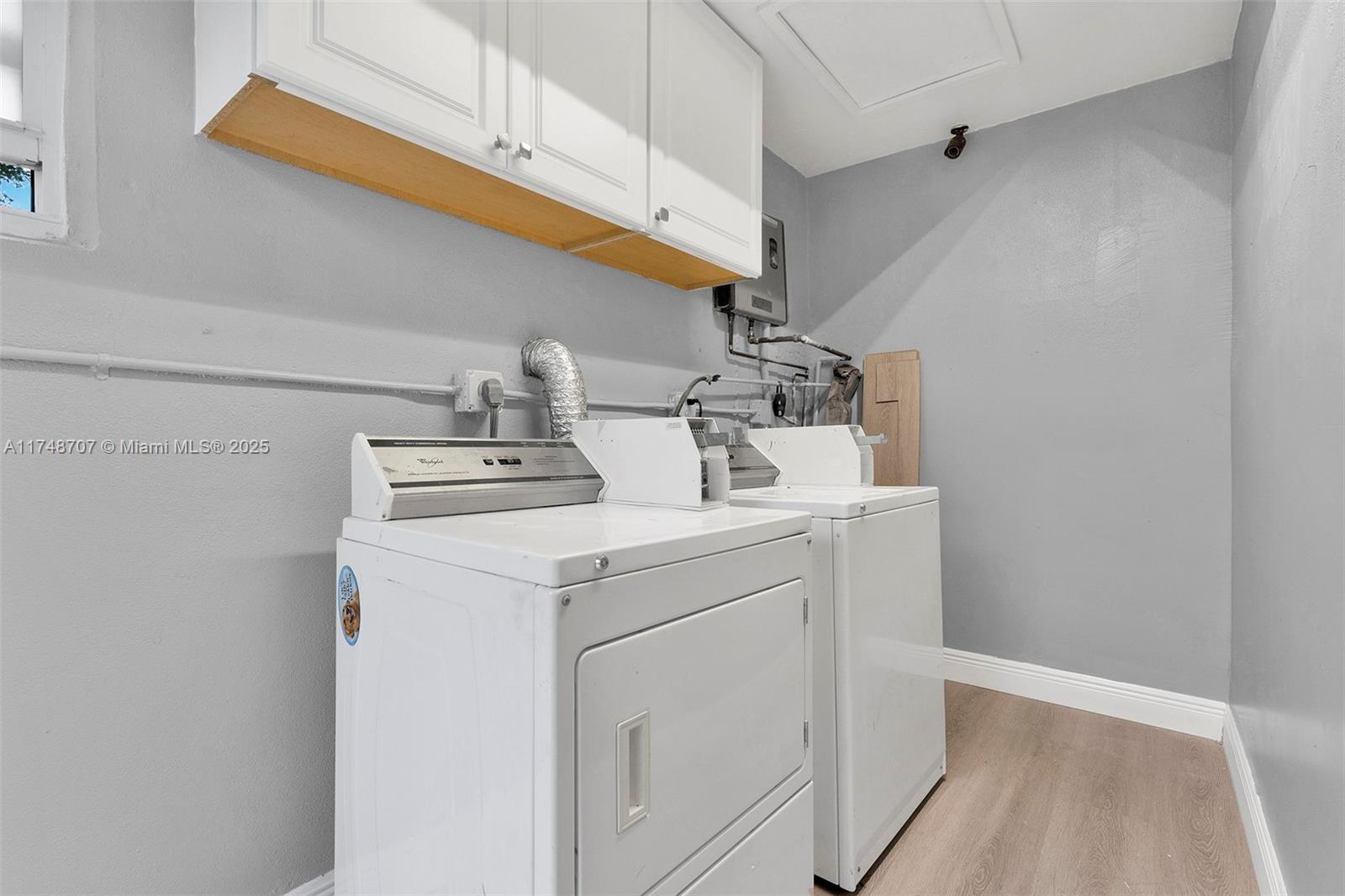 OAK GROVE - Residential Lease