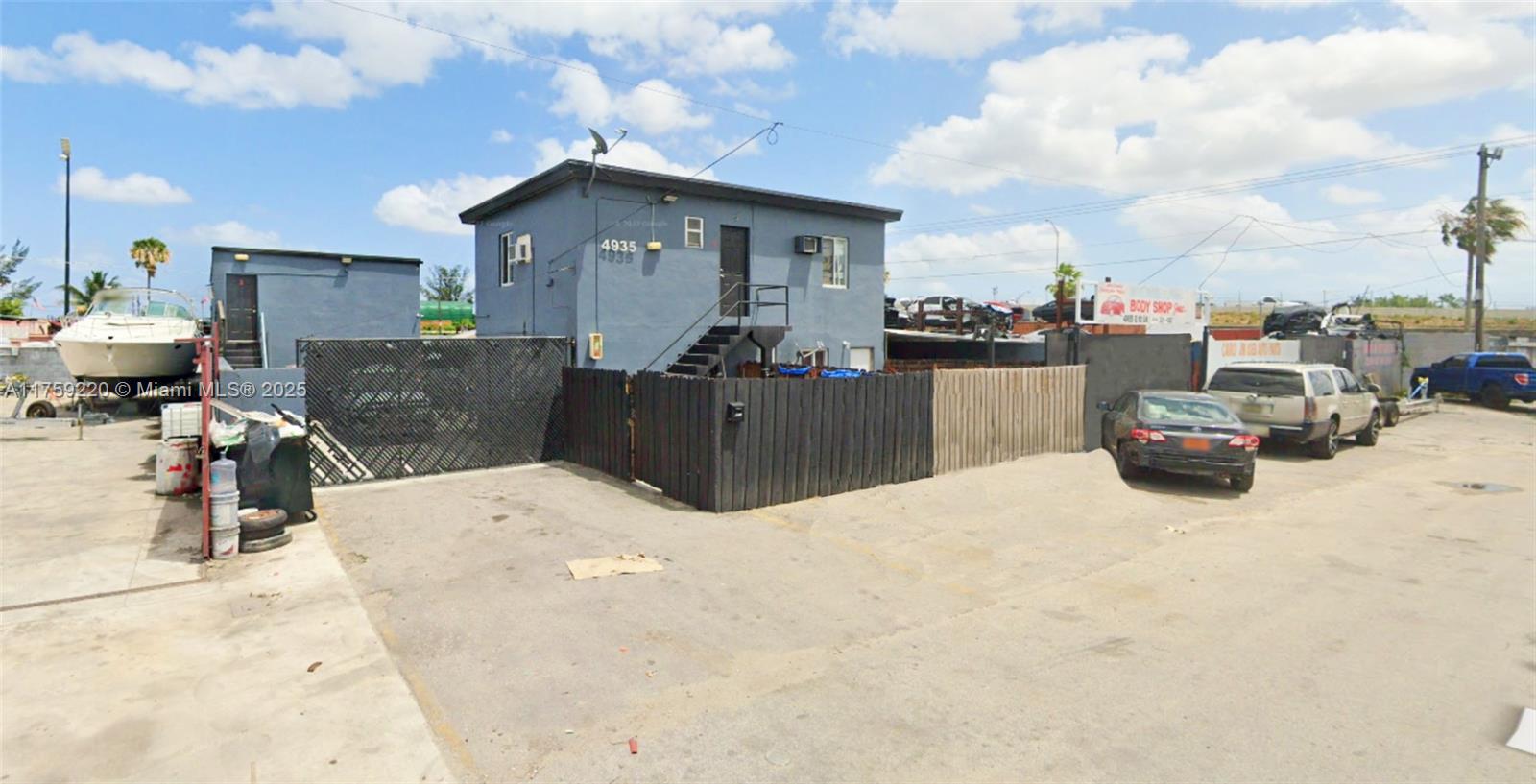 We're proud to present this exclusive industrial property located at 4935 E 10th Ln. This asset features two separate buildings, offering exceptional versatility for a range of industrial uses. Building 1 spans 2,591 Sq.Ft, while
Building 2 offers 1,831 Sq.Ft, totaling 4,972 Sq.Ft of built space on a 7,700 Sq.Ft lot. Situated in a prime industrial corridor just off East 49th Street, this property is zoned M1 Industrial, making it ideal for various industrial applications, including owner-operator headquarters, logistics, manufacturing, distribution, storage, warehousing, and other specialized industrial operations.