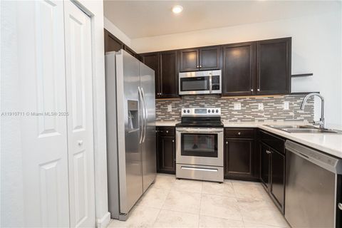 11374 SW 254th Ter Homestead FL 33032