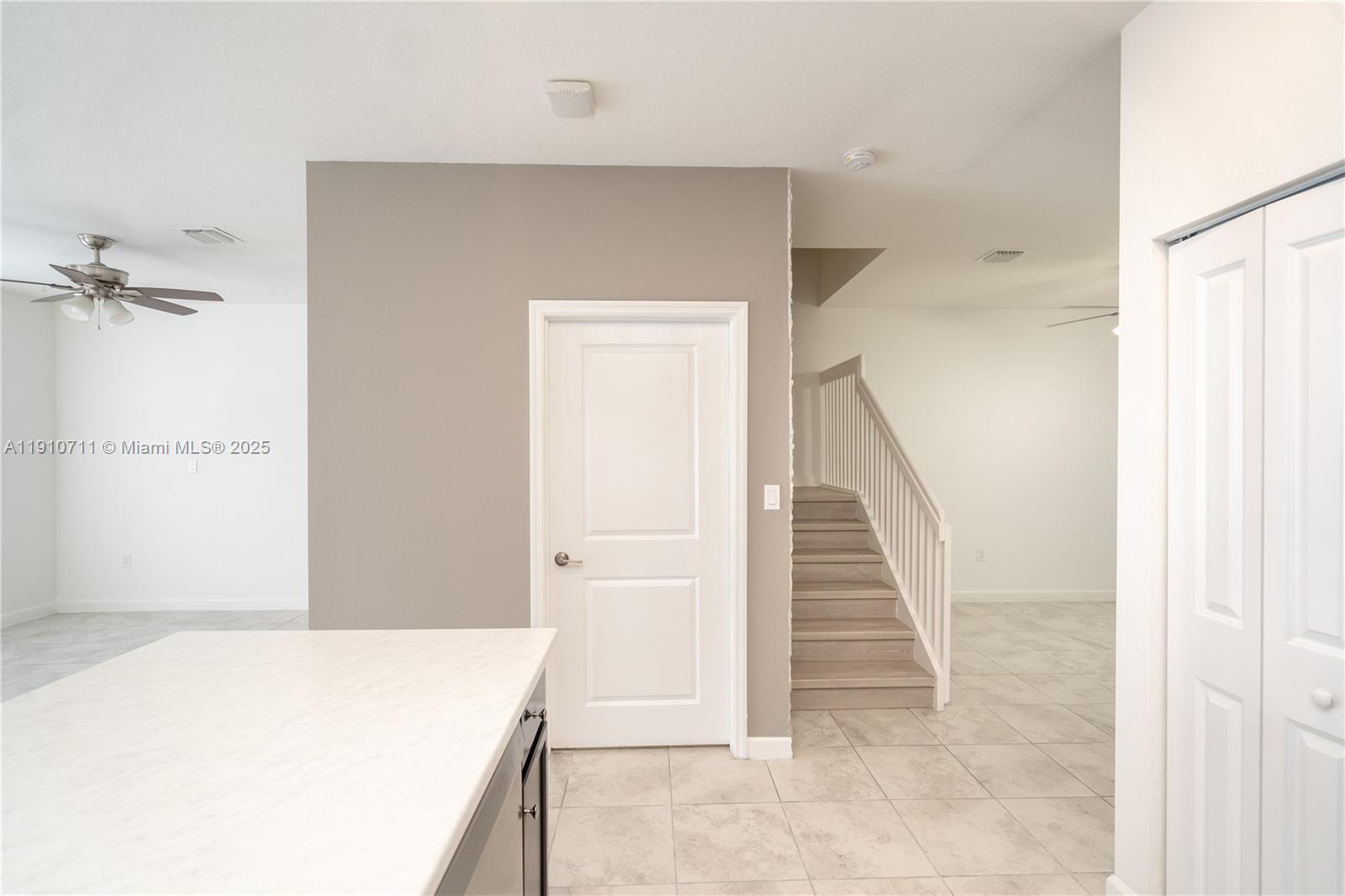 COCO PALM VILLAS - Residential