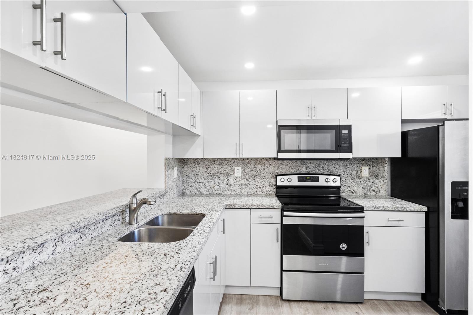 Rental Property at 10145 Nw 9th St Cir 101, Miami, Broward County, Florida - Bedrooms: 2 
Bathrooms: 2  - $2,450 MO.