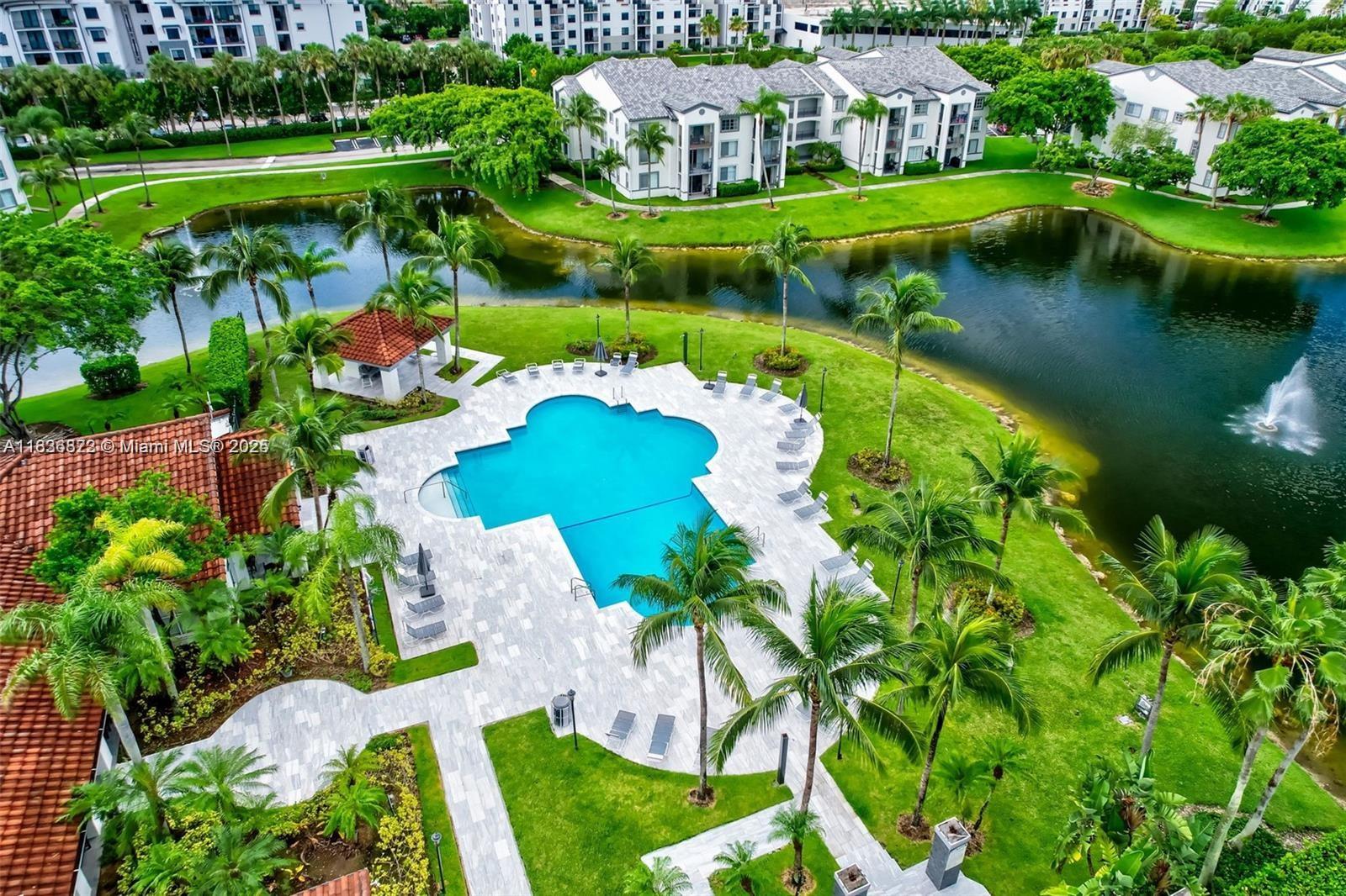 4320 NW 107 102-1