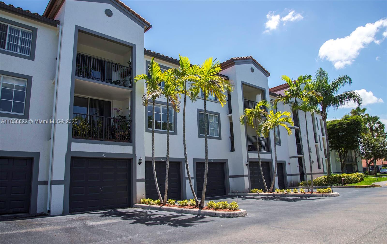 4320 NW 107 102-1
