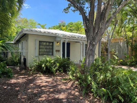 2975 Shipping Ave Coconut Grove FL 33133