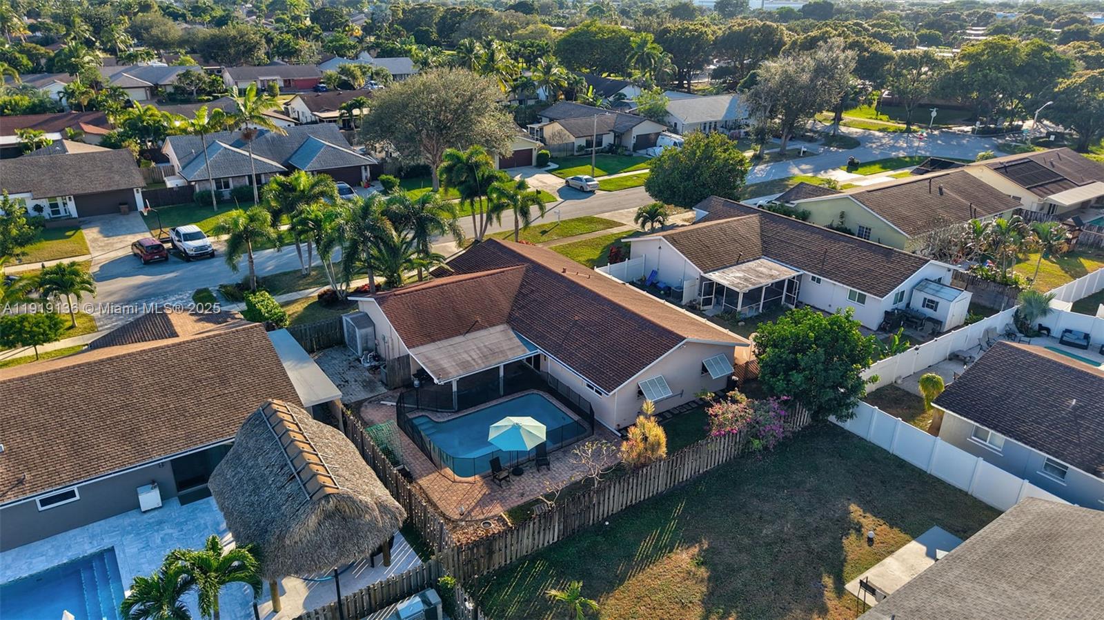 CRYSTAL HEIGHTS - Residential