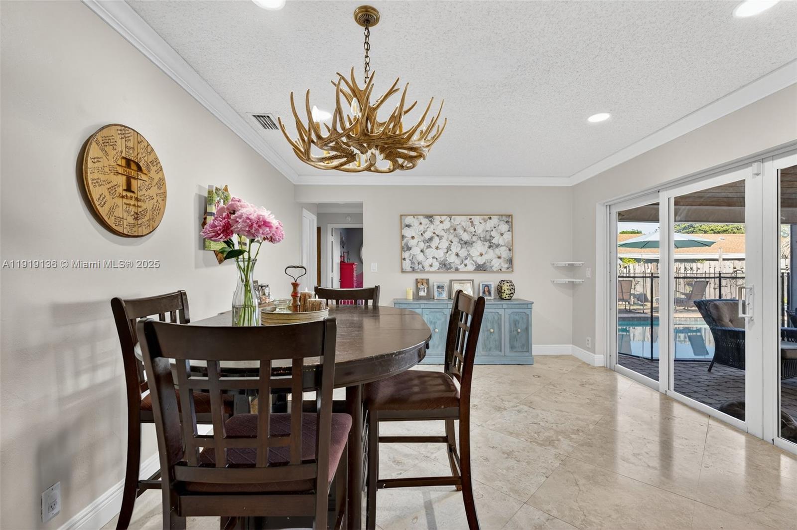 CRYSTAL HEIGHTS - Residential