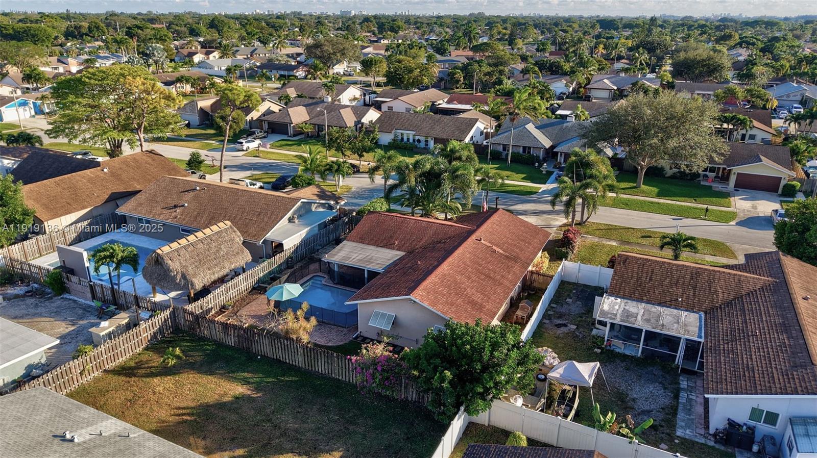 CRYSTAL HEIGHTS - Residential