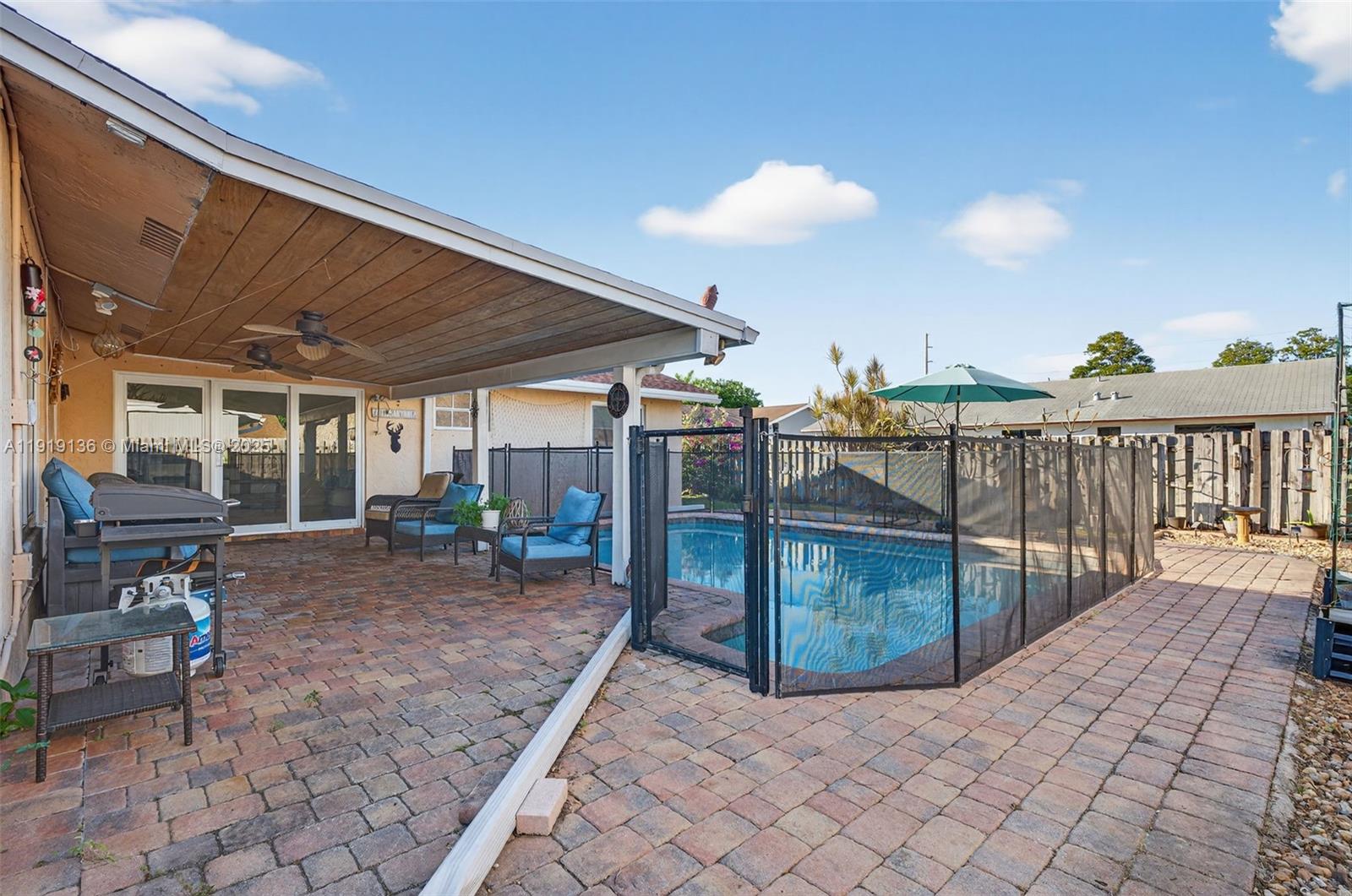 CRYSTAL HEIGHTS - Residential