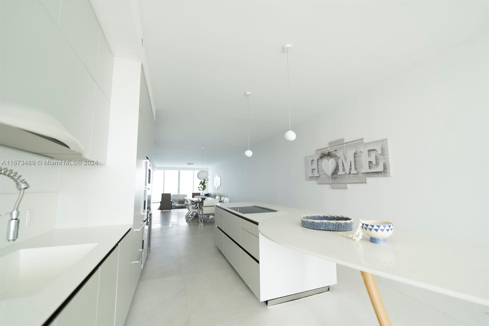 JADE SIGNATURE CONDO - Residential