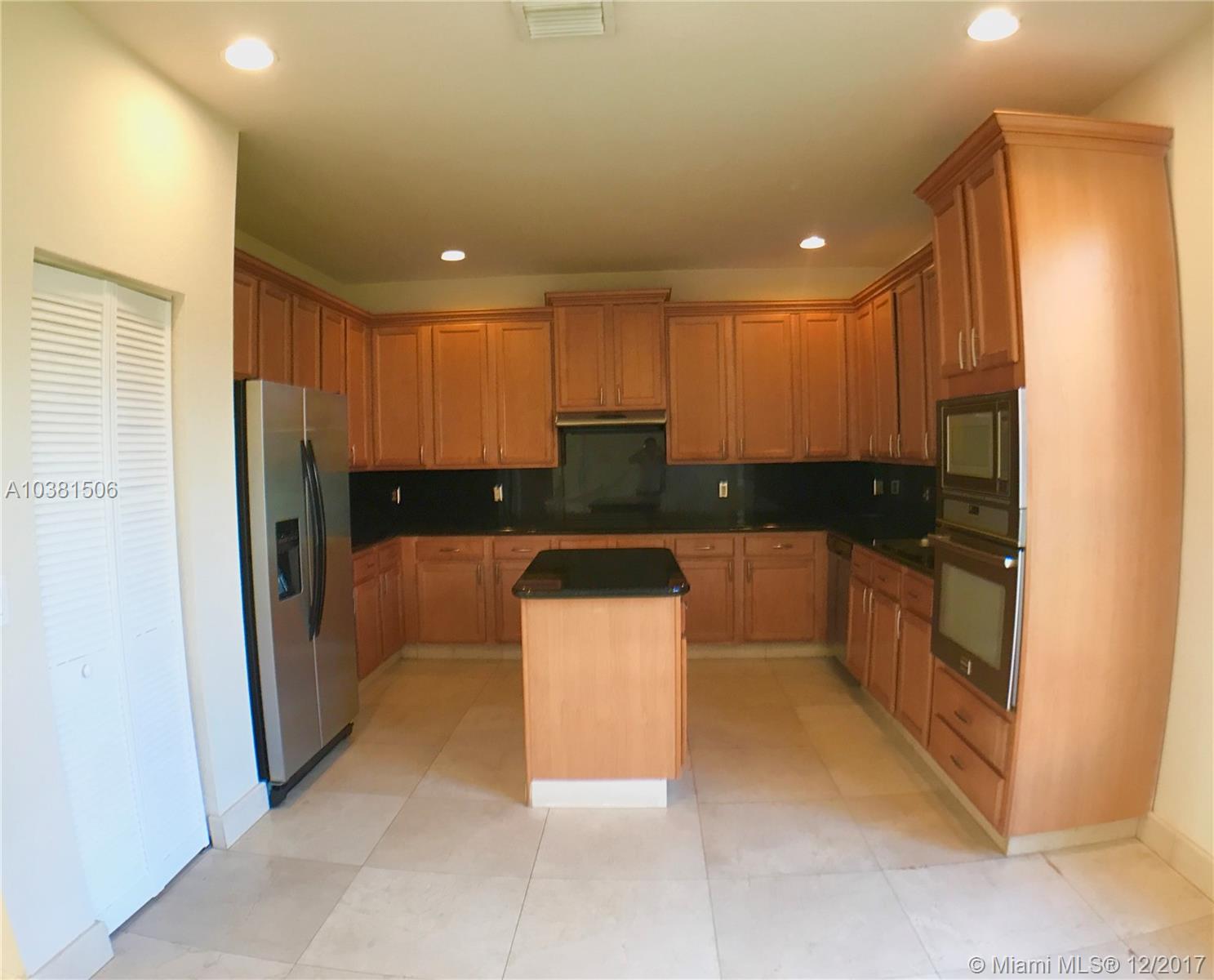 POD 2 AT MONARCH LAKES - Residential Lease