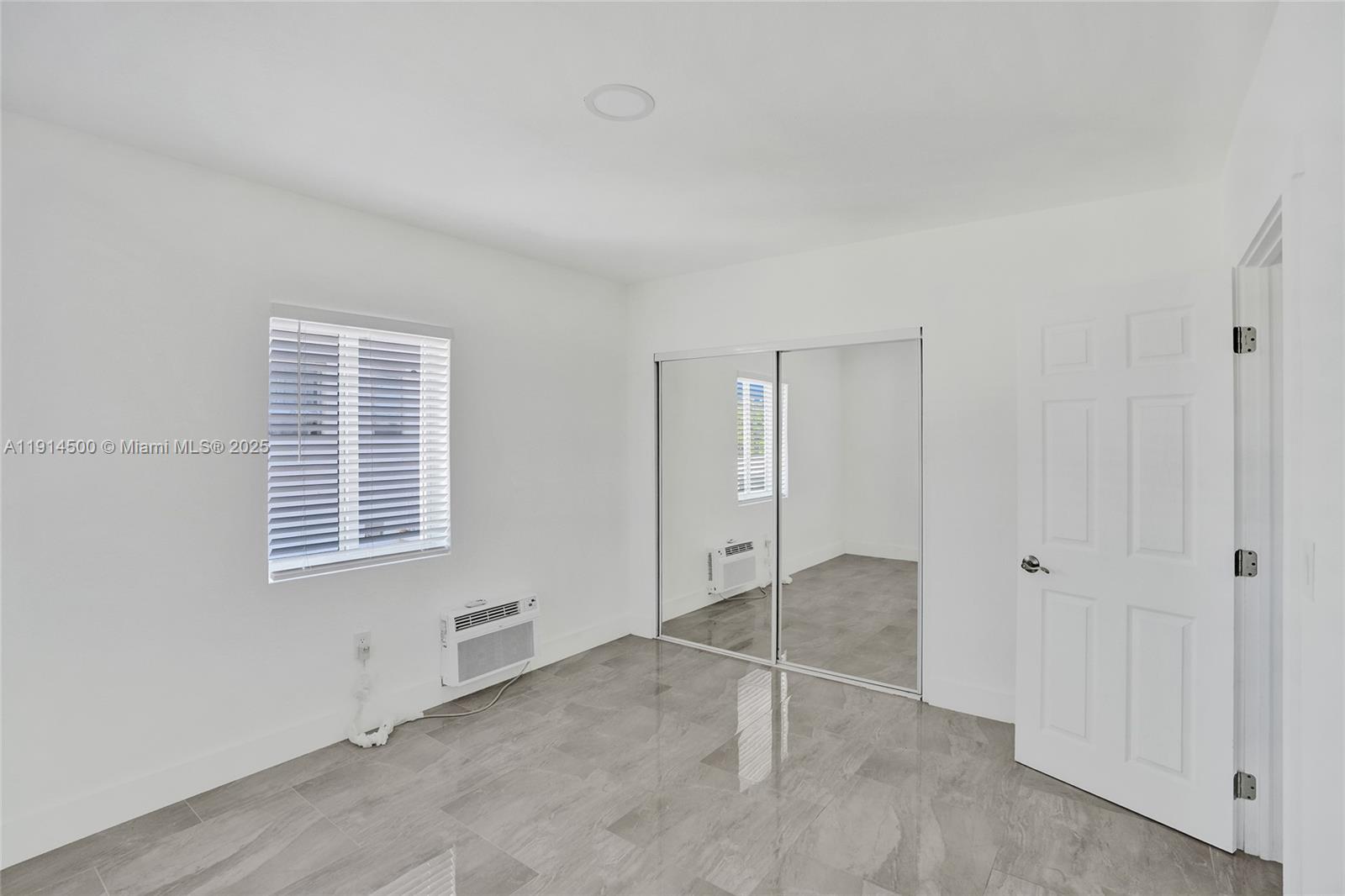 ISLE OF NORMANDY MIAMI VI - Residential Lease