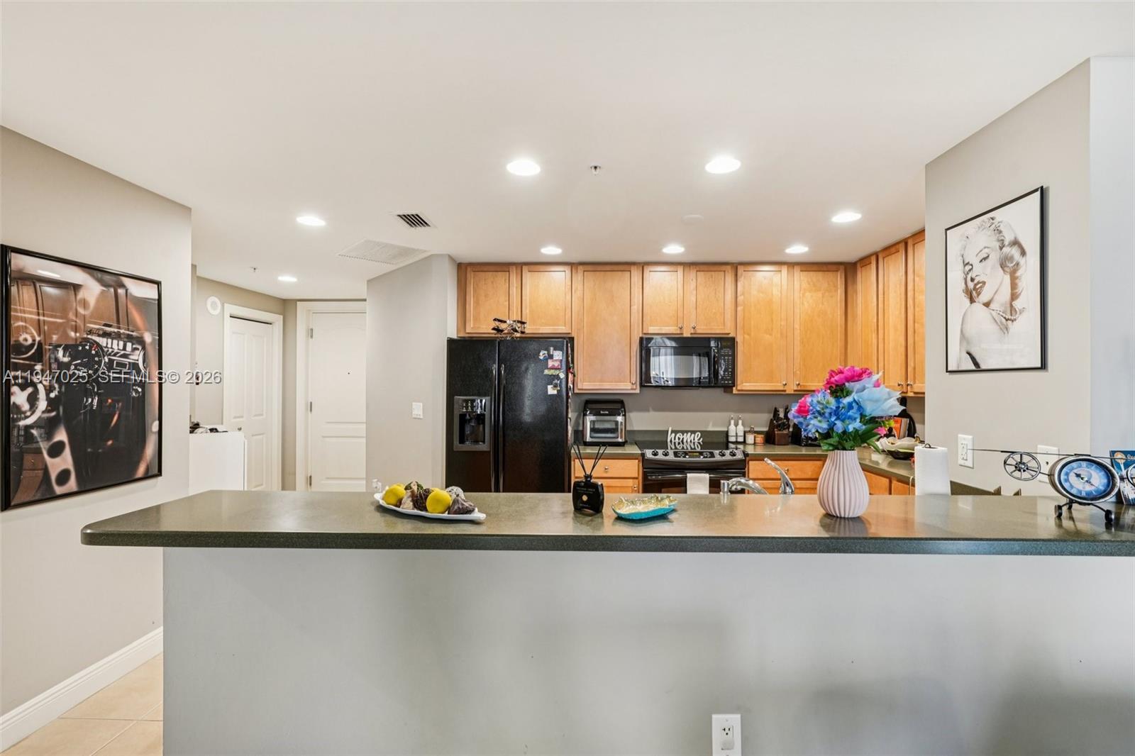 MARINA SOUTH II - Residential