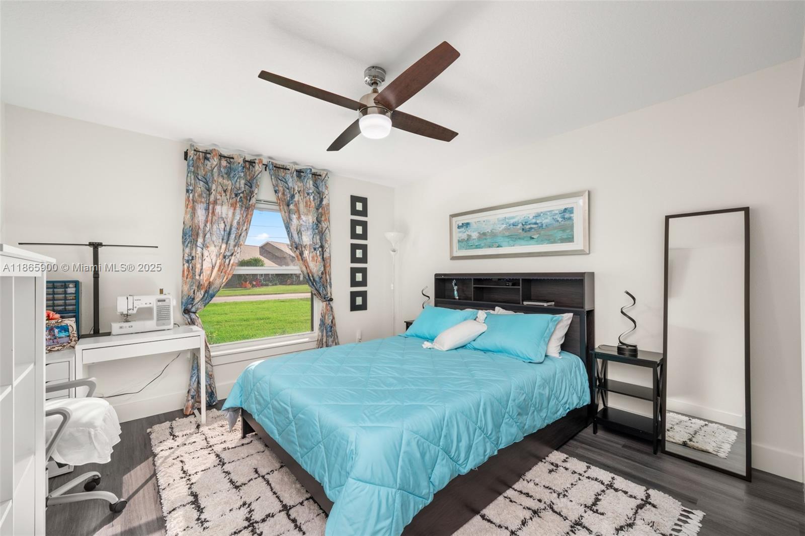 SUN N LAKE - Residential