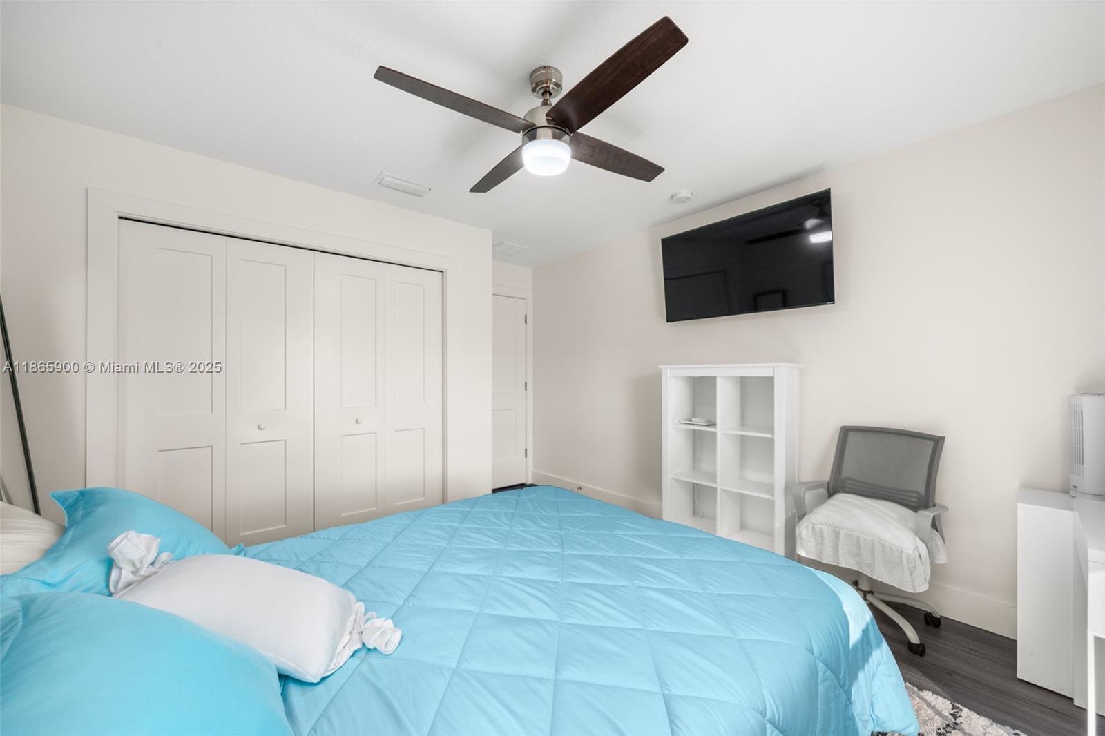 SUN N LAKE - Residential