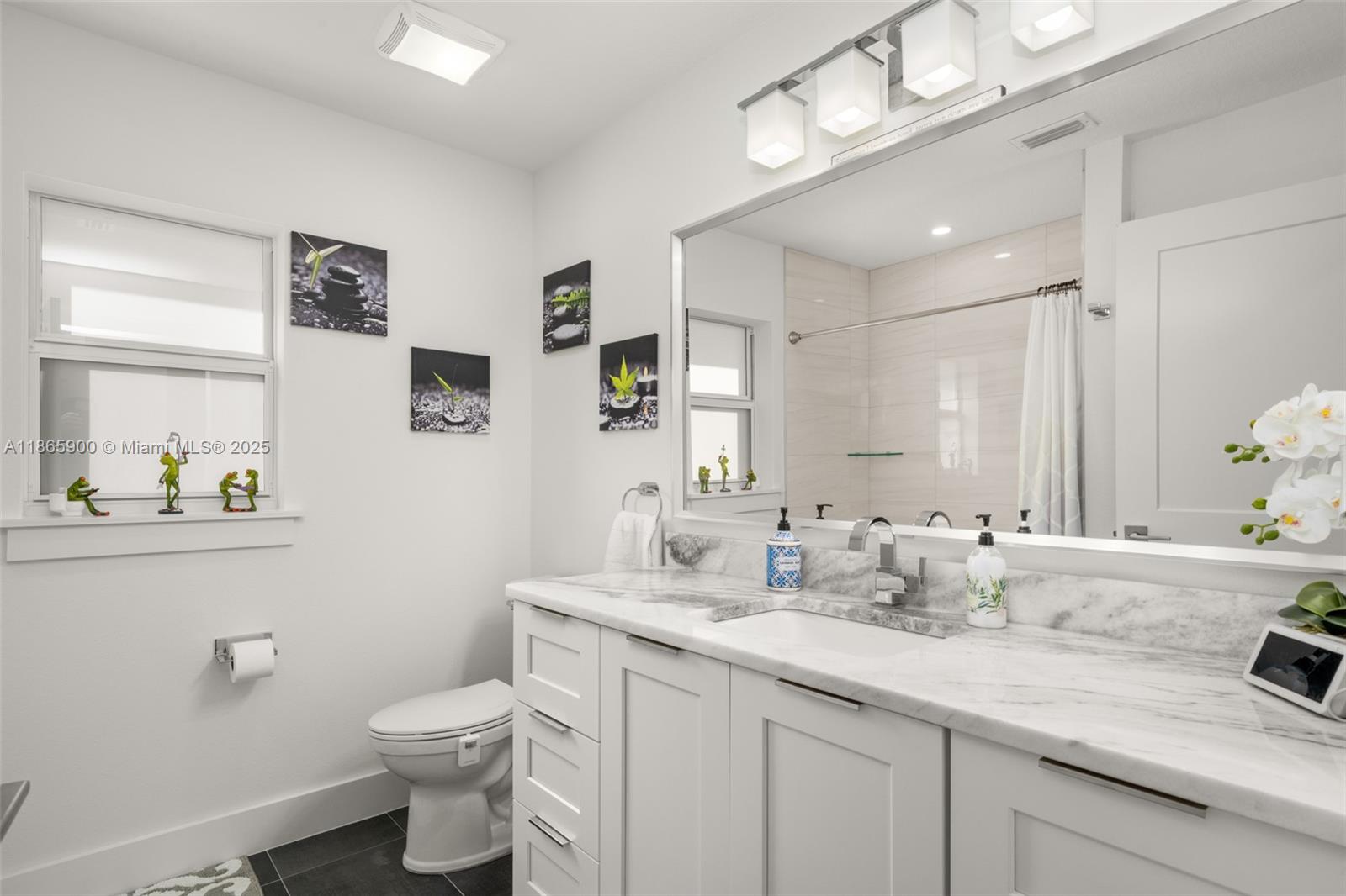 SUN N LAKE - Residential