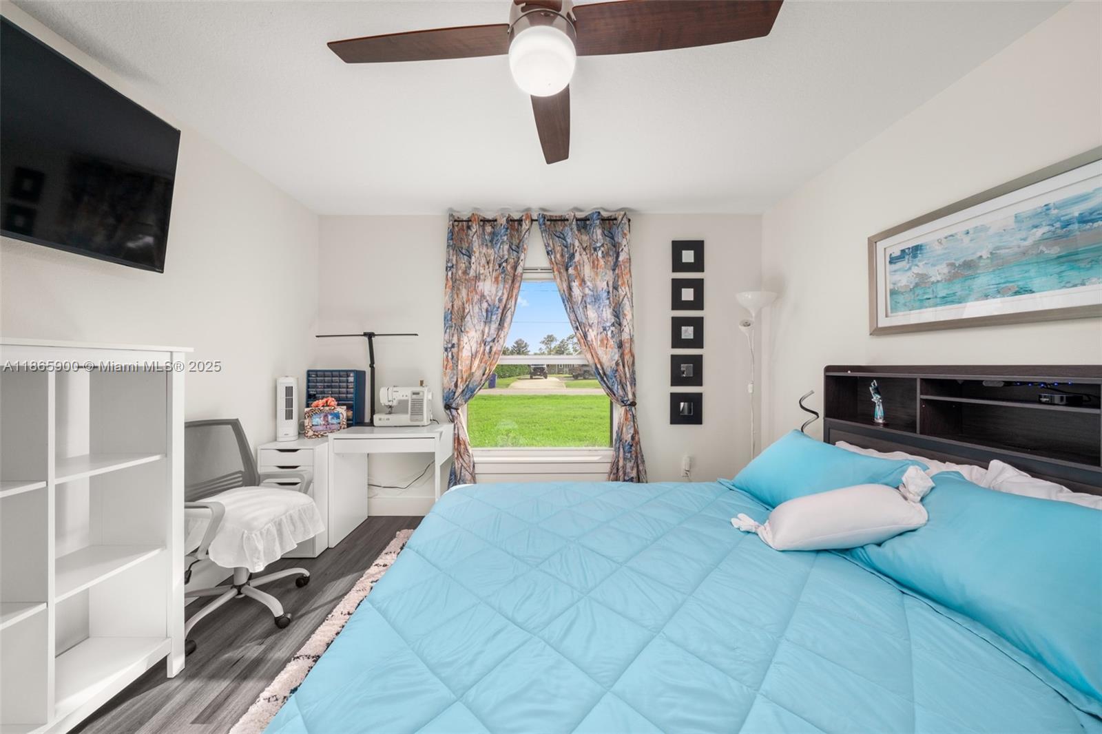 SUN N LAKE - Residential