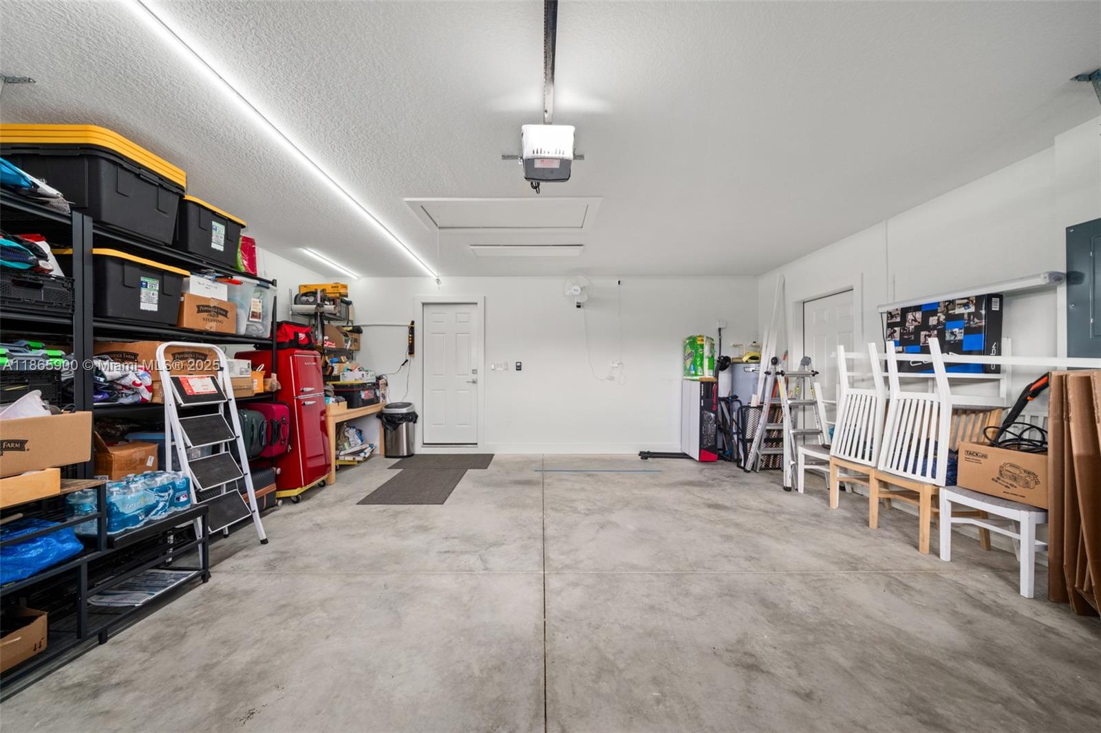 SUN N LAKE - Residential