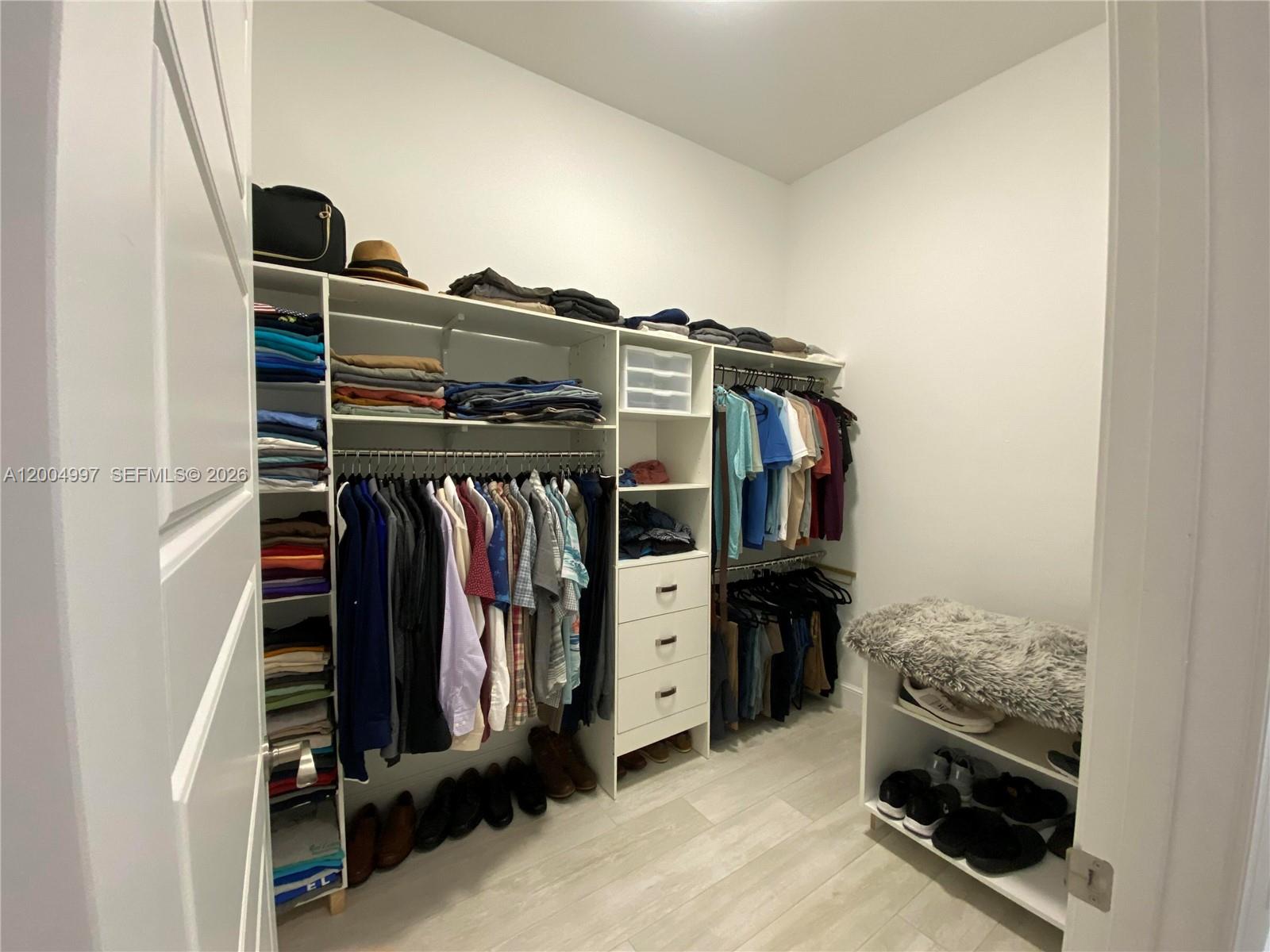 Golden Gate Estate Unit 9 - Residential