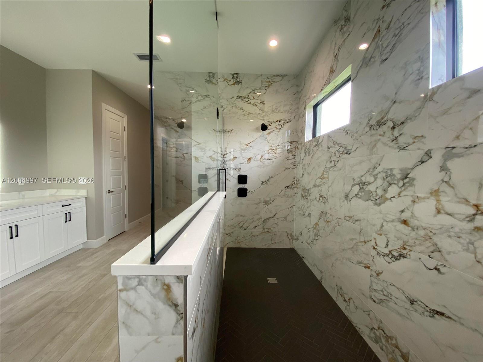Golden Gate Estate Unit 9 - Residential
